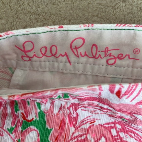 Lilly Pulitzer pretty Tropical shorts - Picture 2 of 9